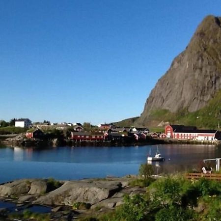 Nordlandshus Ved Havet Pa Reine, Lofoten Exteriör bild