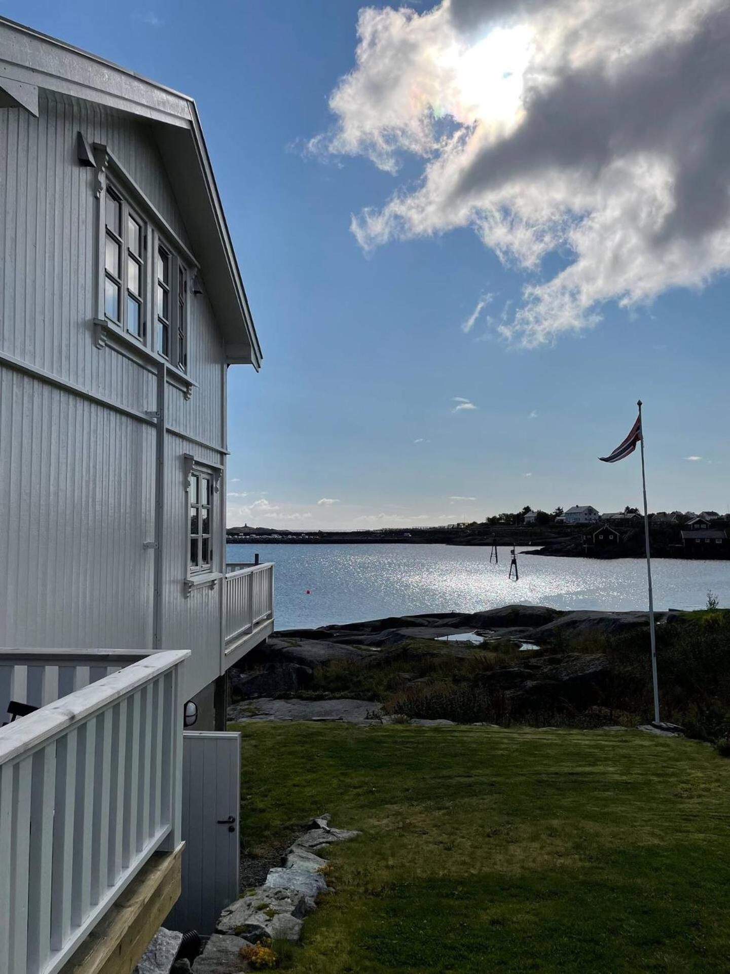 Nordlandshus Ved Havet Pa Reine, Lofoten Exteriör bild